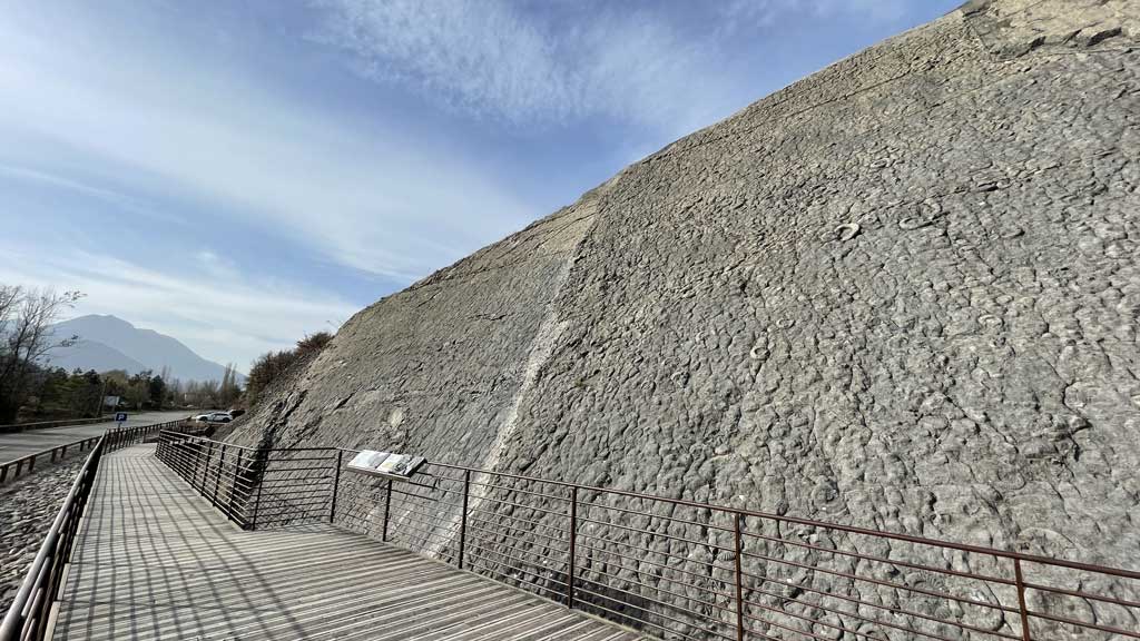 Apr&egrave;s travaux : les visiteurs sont en s&eacute;curit&eacute; sur la palteforme.